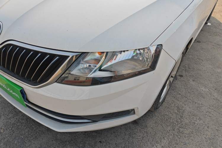 Used Skoda Rapid 2019 1.5L Automatic Comfort Edition China VI Standard