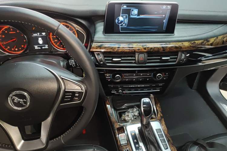 Used Hanteng X7 2018 X7S 1.5T Automatic Luxury Model