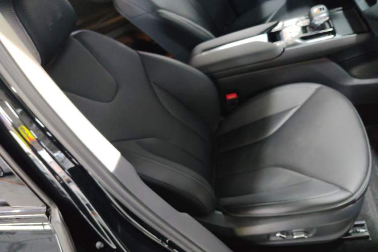 Used Hongqi E-QM5 2023 Revised Version Basic Travel Edition
