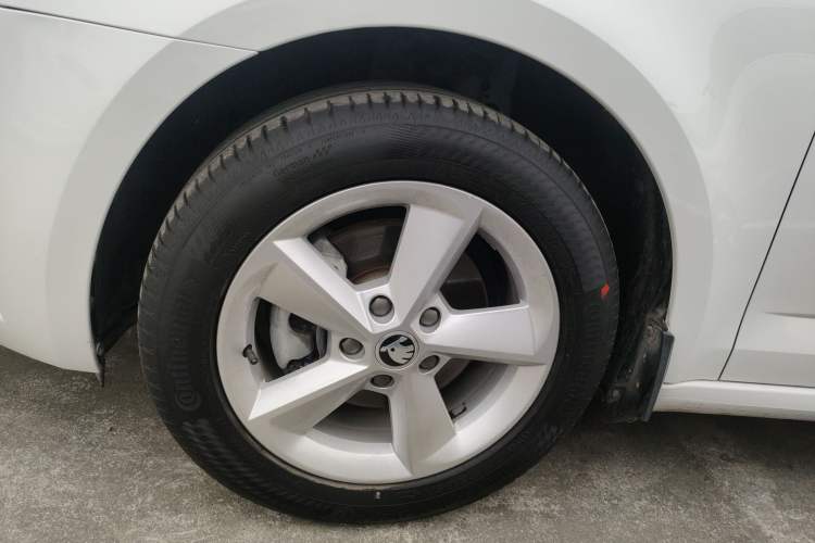 Used Skoda Octavia 2018 1.6L Manual Standard Edition