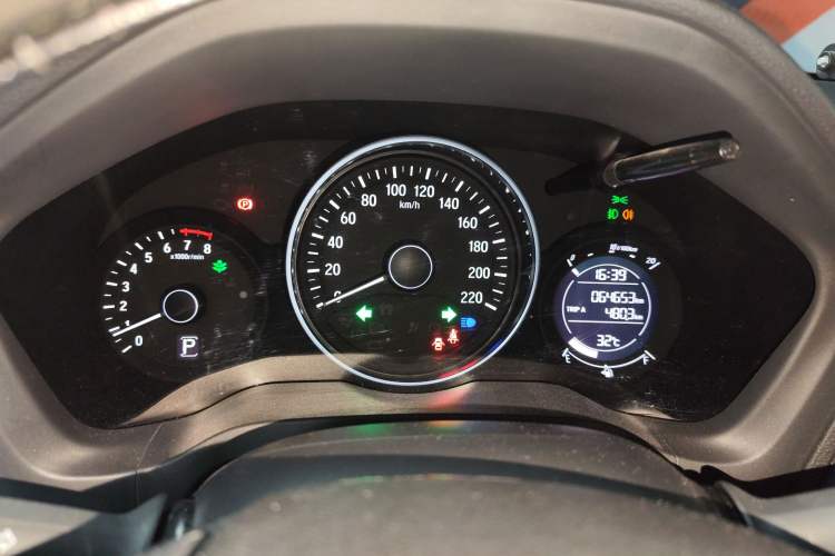 Used Honda Vezel 2015 1.5L CVT two-wheel drive Comfort trim
