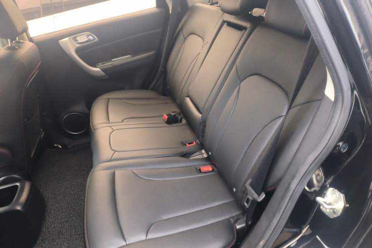 Used Haval H6 2016 Upgraded Model 1.5T Automatic Two-Wheel Drive Elite Version
