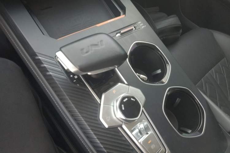 Used Changan UNI-K 2021 2.0T All-Wheel Drive Prestige Version
