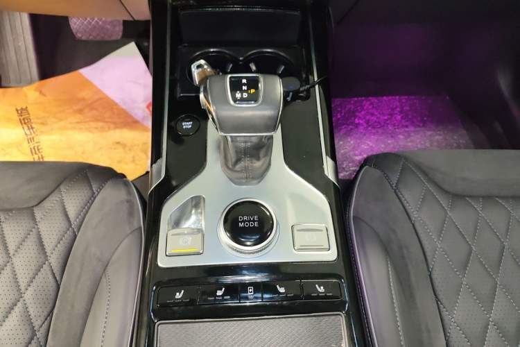 Used Hongqi HS5 2019 2.0T Smart Connect Flagship All-Wheel-Drive Version