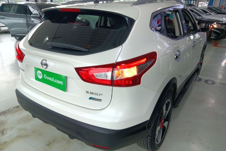 Used Nissan Qashqai 2016 2.0L CVT Luxury Edition
