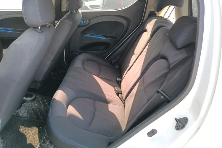 Used JMEV E200L 2018 E200L Standard Model (250 km)
