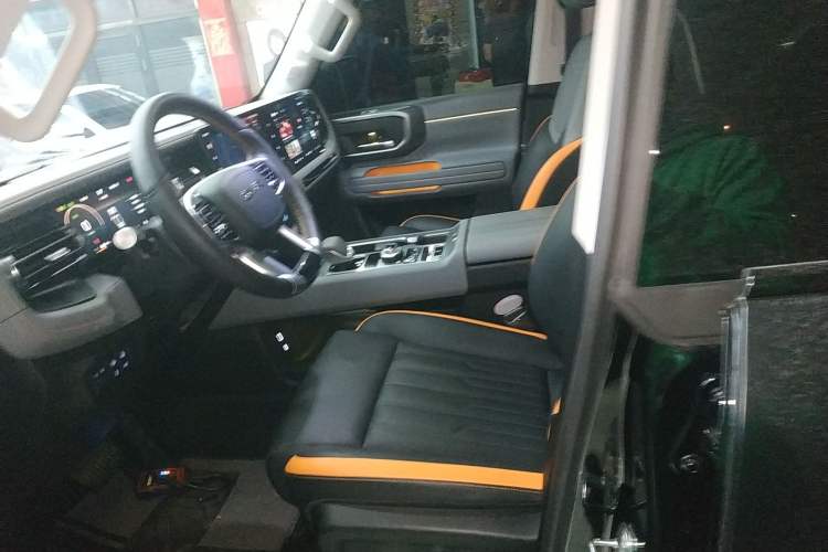 Used Beijing Auto BJ40 2024 2.0T All-New Urban Hunter Edition Chivalrous Style