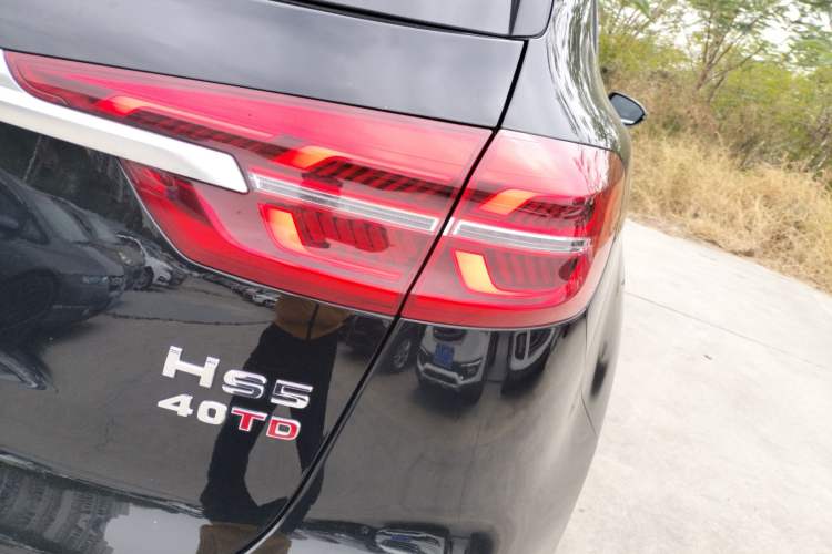 Used Hongqi HS5 2022 Revised Version 2.0T Smart Connect Flagship Edition
