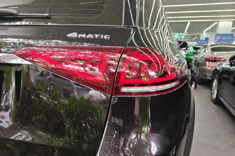 Used Mercedes-Benz GLE 2022 GLE 350 4MATIC Stylish Model
