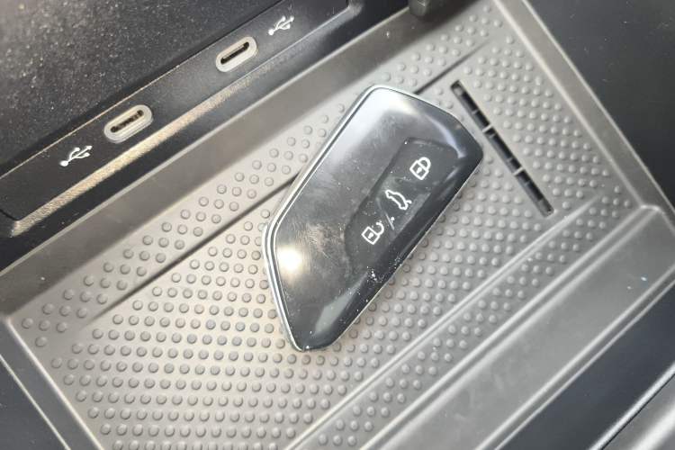 Used Volkswagen Talagon 2024 380TSI All-Wheel Drive R-Line Cruise Edition
