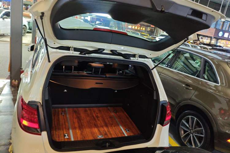 Used Mercedes-Benz B-Class 2015 B 200 Sport Edition
