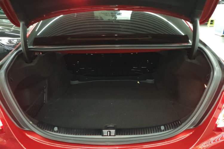 Used Mercedes-Benz C-Class 2017 Facelift C 200 L Sport Edition
