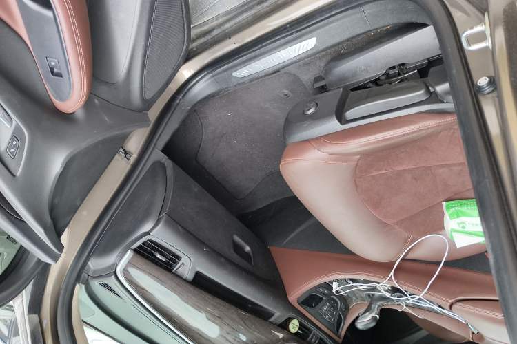 Used Buick Envision 2016 20T Two-Wheel-Drive Elite Model
