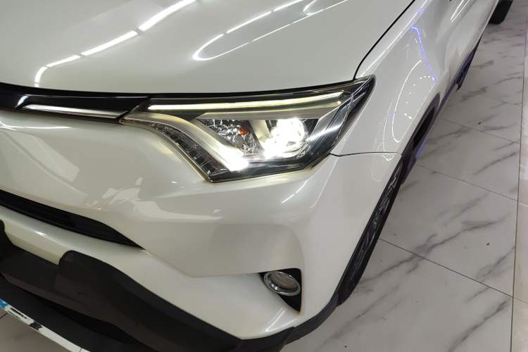 Used Toyota RAV4 2018 2.5L Automatic 4x4 Elite i Edition
