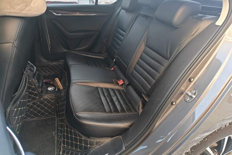 Used Skoda Octavia 2016 1.6L Automatic Smart Drive Edition
