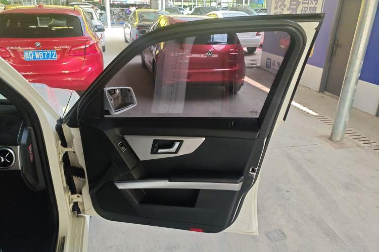 Used Mercedes-Benz GLK-Class 2015 GLK 260 4MATIC Dynamic Edition Ultimate Version
