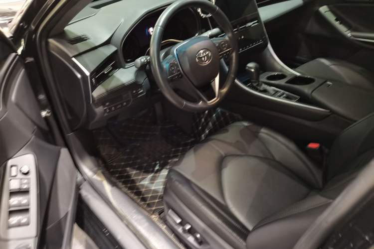 Used Toyota Avalon 2023 Dual-Engine 2.5L Luxury Edition