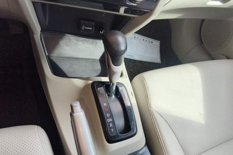 Used Honda Civic 2014 1.8L automatic comfort version
