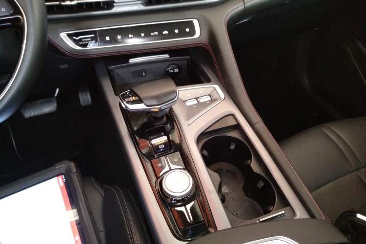 Used Changan CS75 PLUS 2022 1.5T Automatic Luxury Model
