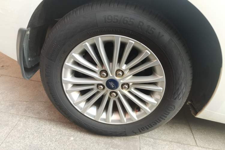 Used Ford Escort 2015 1.5L Manual Comfort Model