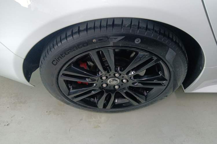 Used Jaguar XEL 2024 2.0T 250 PS R-DYNAMIC S Ebony Black Sport Edition
