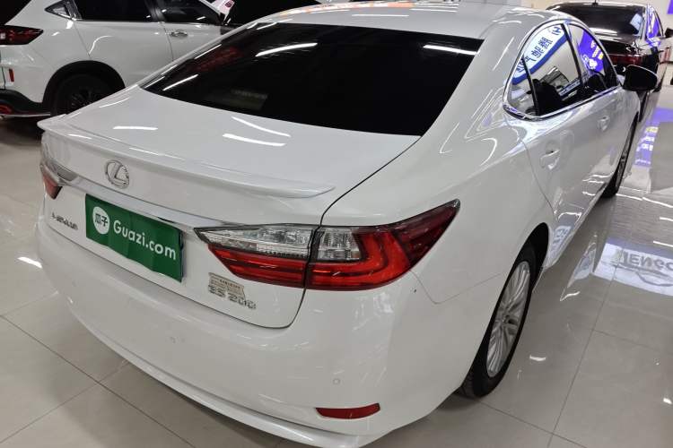 Used Lexus ES 2015 200 Elite Edition
