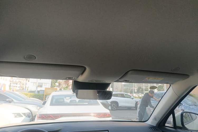 Used BYD Yuan UP 2025 Intelligent Driving Version 401 km Leading Edition