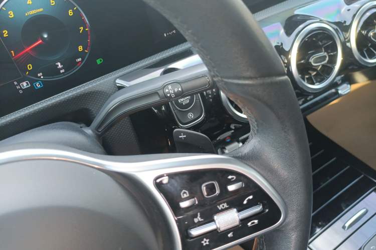 Used Mercedes-Benz A-Class 2020 Facelift A 180 L Sport Sedan Special Configuration
