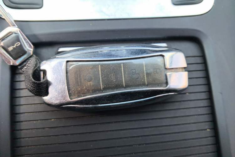 Used BYD Tang 2018 2.0T Automatic Smart Connect Prestige 7-Seater China V Standard