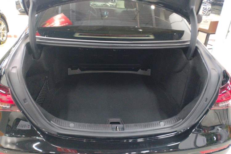 Used Mercedes-Benz E-Class 2023 E 300 L Luxury Model
