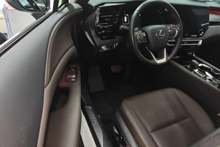 Used Lexus RX 2023 350h Four-Wheel Drive Enjoyment Version
