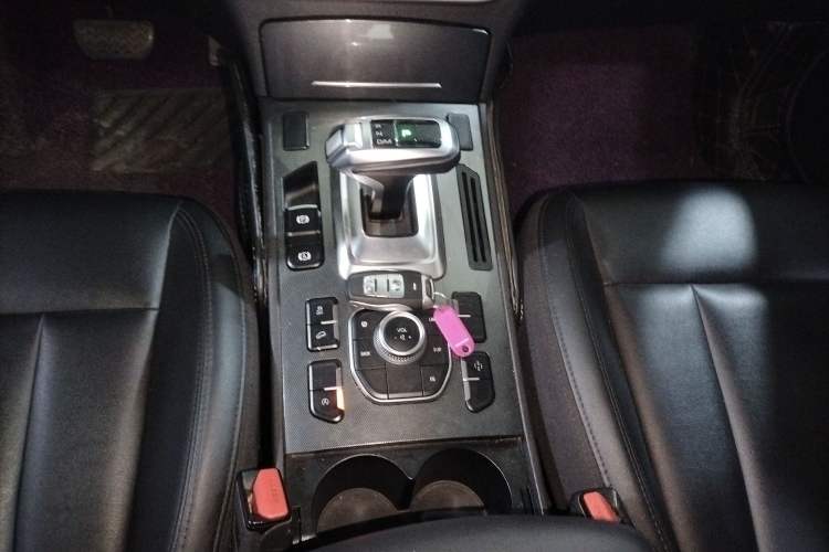 Used Haval H6 Coupe 2017 Red-Label 2.0T Automatic Two-Wheel Drive Urban Model
