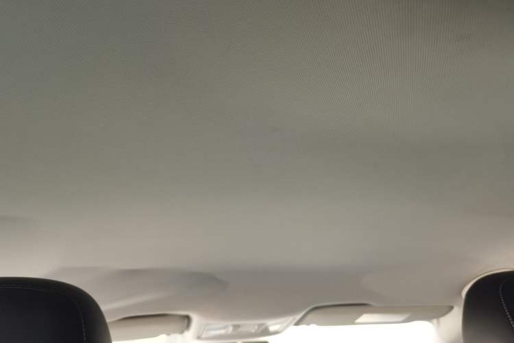 Used Volkswagen Lamando 2015 230TSI DSG Fashion Edition
