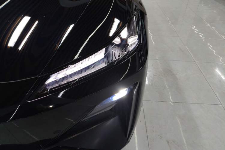 Used  S07 2025 215Max Huawei Qiankun Intelligent Driving ADS SE Range-Extended Version
