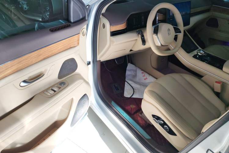 Used Hima AITO M7 2024 1.5T Rear-Drive Plus Version 5 Seats