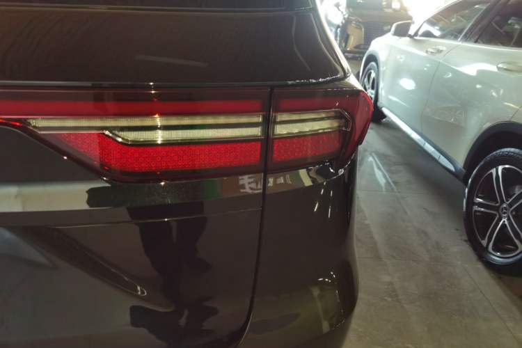 Used Ford Equator 2023 EcoBoost 225 Premier 7-Seater (2/2/3)