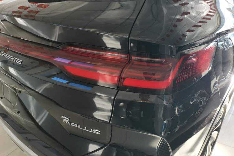 Used BYD Song PLUS New Energy 2023 Champion Edition DM-i 110KM Flagship PLUS
