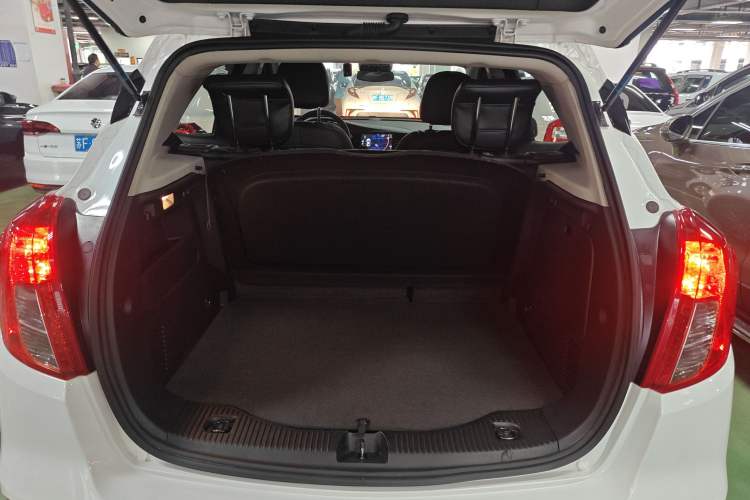 Used Buick Encore 2017 18T Automatic Two-Wheel Drive Urban Leading Model
