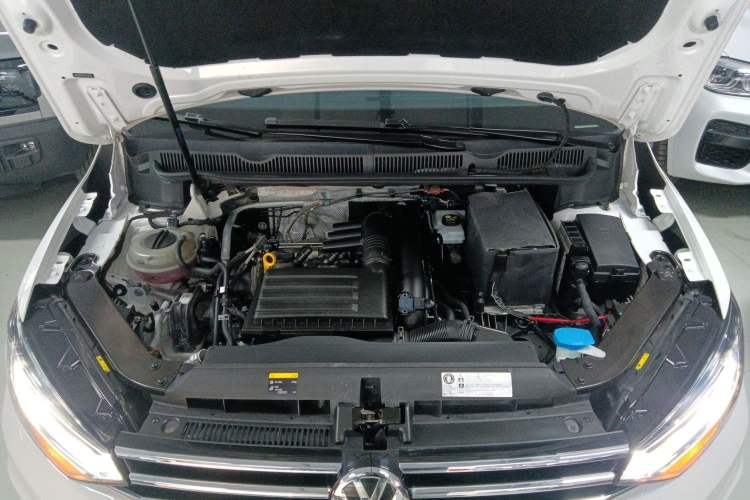 Used Volkswagen Touran 2018 Volkswagen Touran L 280TSI DSG Comfort Edition 7-seater
