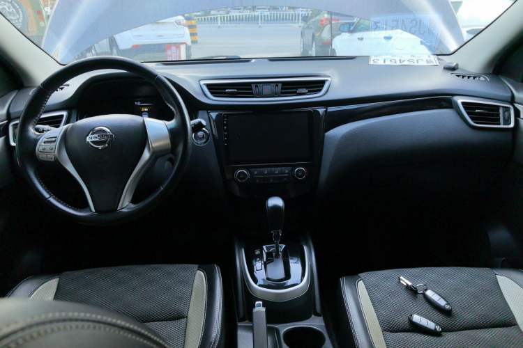 Used Nissan Qashqai 2016 2.0L CVT Luxury Edition
