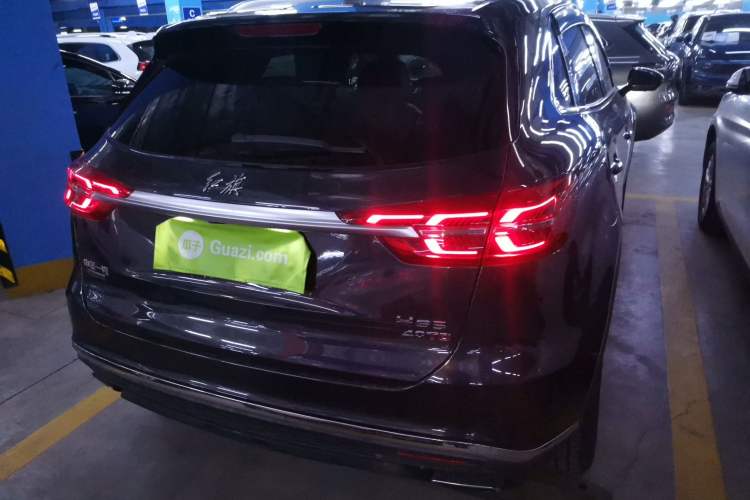 Used Hongqi HS5 2022 Facelifted Version 2.0T Smart Connect Flagship All-Wheel-Drive Edition
