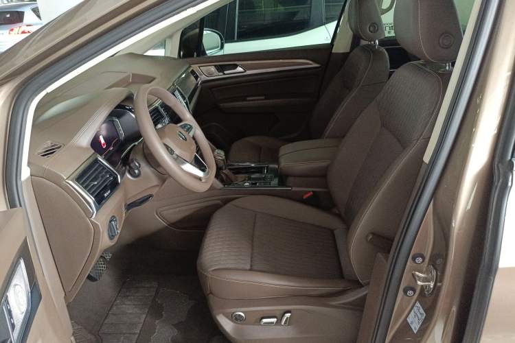 Used Volkswagen Viloran 2020 330TSI Business Edition
