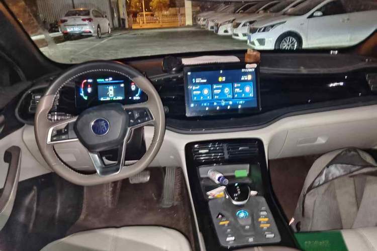 Used BYD Qin PLUS 2024 HONOR Edition DM-i 55KM Leading Model
