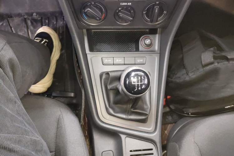 Used Volkswagen Lavida 2019 Lavida Start 1.5L Manual Fashion Edition China VI Standard
