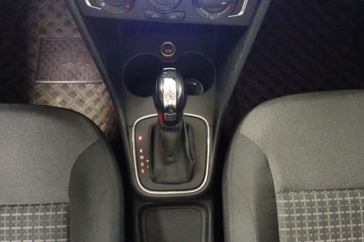 Used Volkswagen Polo 2014 1.4L Automatic Comfort Edition
