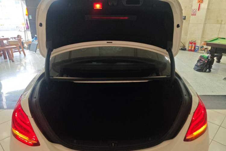 Used Mercedes-Benz C-Class 2018 C 180 L Fashion Edition Sport Version
