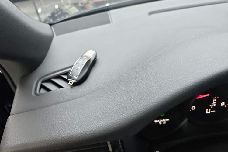 Used Porsche Macan 2018 Macan 2.0T