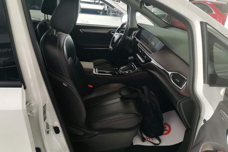 Used GAC Trumpchi M6 2023 PRO 270T DCT Luxury Edition
