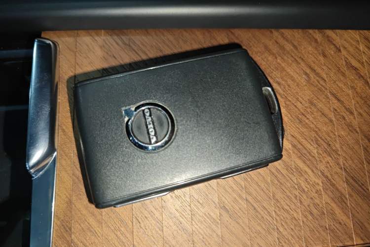 Used Volvo XC90 2021 B5 SmartDrive Luxury Edition 5-seater
