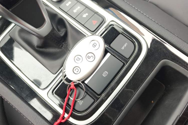 Used BYD Song MAX 2019 1.5T Automatic Smart Connect Ruiyi Sunroof Model 7 Seats China VI Standard
